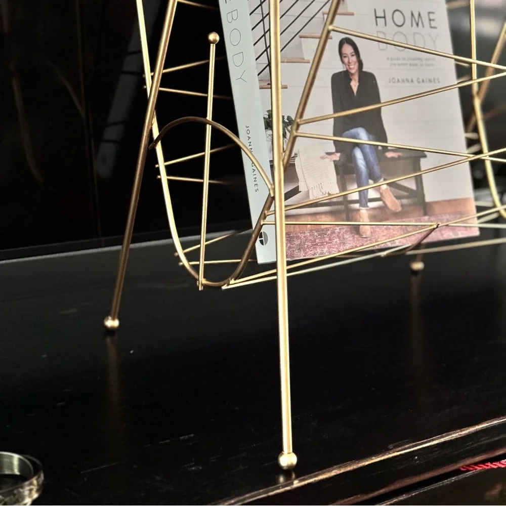 Mid-Century Modern, Gold Metal Brass Magazine Rack